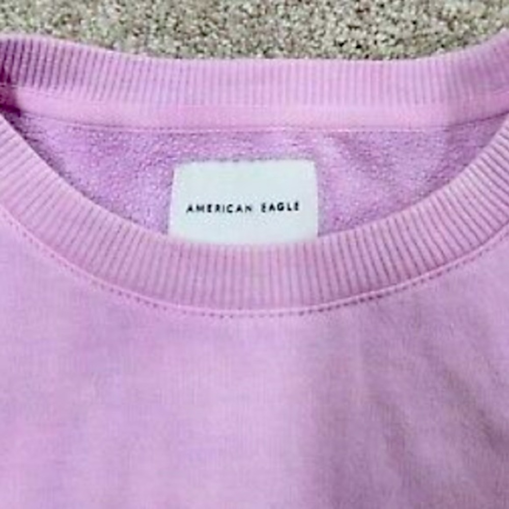 American Eagle pink pullover sweatshirt